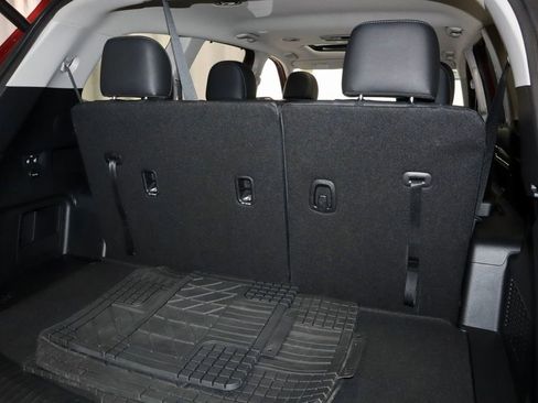 Used 2024 Kia Telluride EX w/ EX Captain's Chair Package AWD/4WD image 14