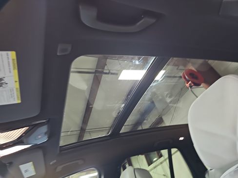 New 2026 BMW X5 xDrive50e image 32