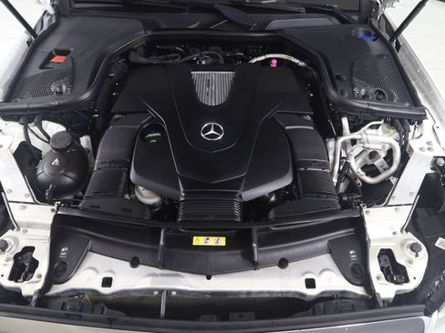 Used 2020 Mercedes-Benz E 450 4MATIC Wagon w/ Premium Package image 61