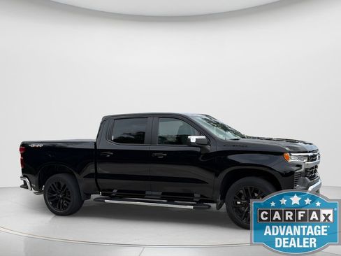 Used 2023 Chevrolet Silverado 1500 LT w/ Convenience Package II AWD/4WD image 8