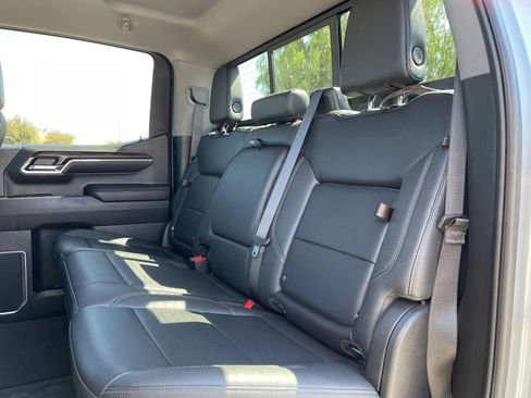Used 2023 GMC Sierra 1500 SLT w/ SLT Premium Plus Package RWD image 29
