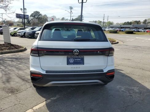 Certified 2025 Volkswagen Taos S image 5