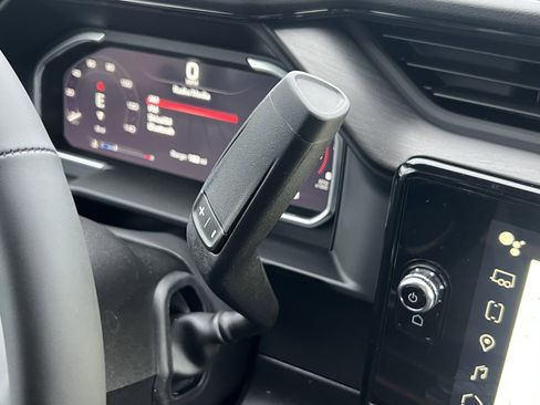 New 2026 GMC Sierra 3500 AT4 w/ AT4 Premium Plus Package image 32