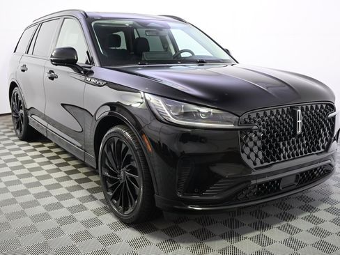 New 2026 Lincoln Aviator Reserve image 8