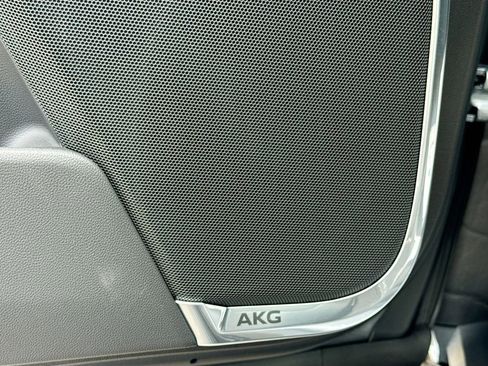 New 2025 Cadillac Escalade Premium Luxury image 19