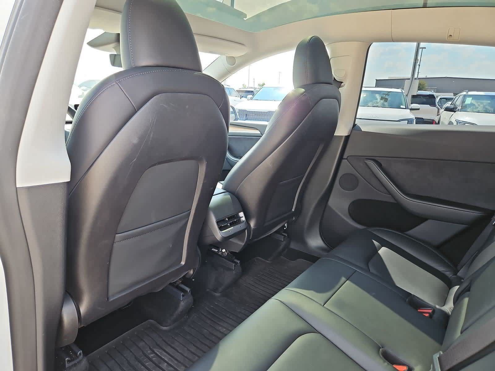Used 2023 Tesla Model Y Long Range AWD/4WD image 18
