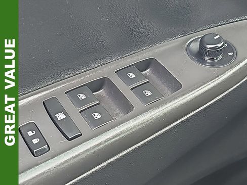 Used 2021 Chevrolet Spark LT image 27