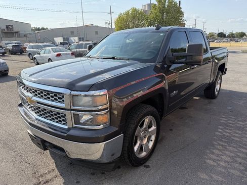 Used 2015 Chevrolet Silverado 1500 LT w/ Texas Edition, 1LT Trim RWD image 4