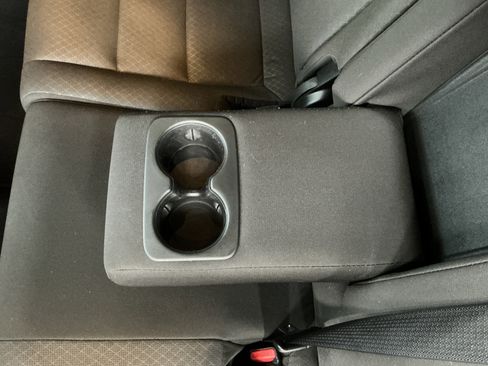 Used 2020 Jeep Grand Cherokee Laredo w/ 18" Wheel & 8.4" Radio Group image 29