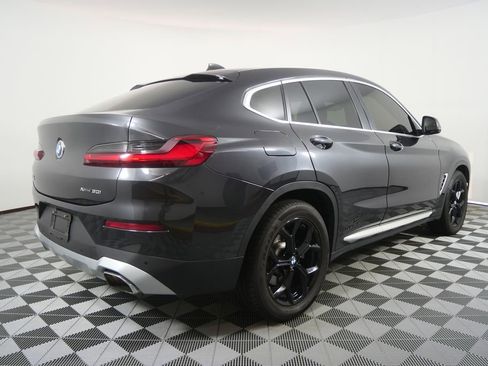 Used 2022 BMW X4 xDrive30i w/ Parking Assistance Package AWD/4WD image 3