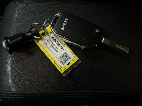 Used 2024 Kia Sportage LX FWD image 38
