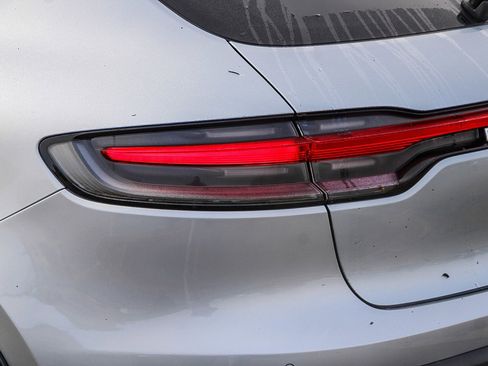 Used 2023 Porsche Macan S image 11