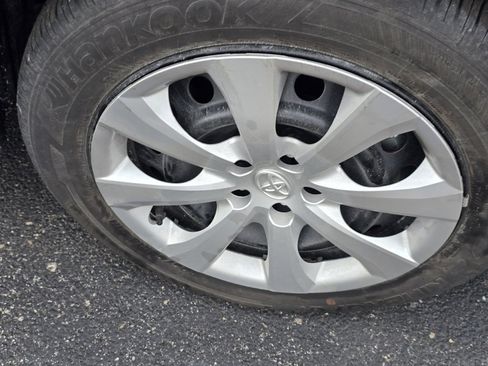 Certified 2024 Toyota Corolla LE image 15