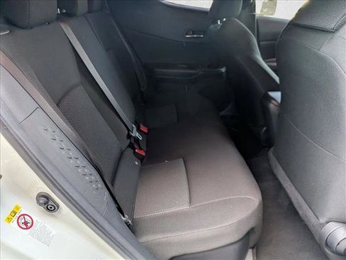 Used 2018 Toyota C-HR XLE FWD image 18