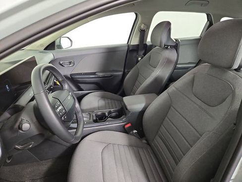 Certified 2025 Kia K4 EX FWD image 12