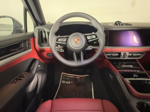 New 2026 Porsche Cayenne Coupe image 22