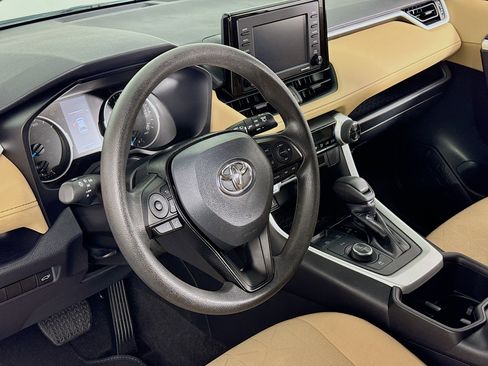 Used 2022 Toyota RAV4 XLE w/ Convenience Package image 15