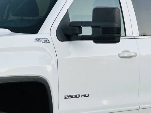 Used 2016 GMC Sierra 2500 SLE w/ SLE Preferred Package AWD/4WD image 22