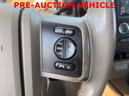 Used 2010 Ford F250 Lariat image 20