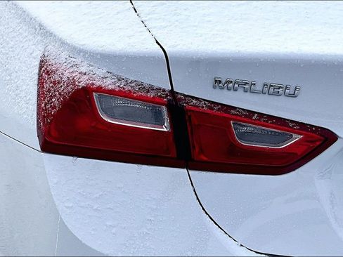 Used 2024 Chevrolet Malibu LT image 19