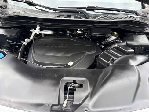 Certified 2021 Honda Pilot Touring image 19