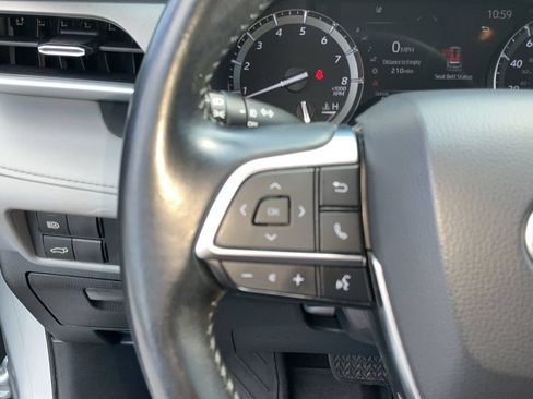 Used 2021 Toyota Highlander XLE AWD/4WD image 26