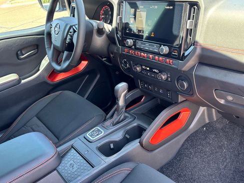 New 2026 Nissan Frontier PRO-4X AWD/4WD image 9