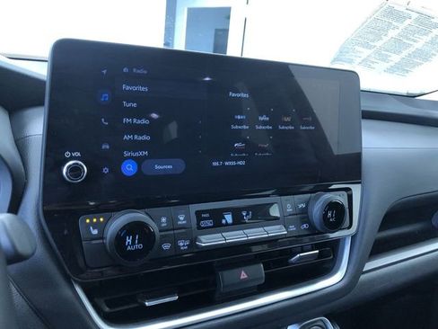 Certified 2025 Toyota Grand Highlander AWD image 24