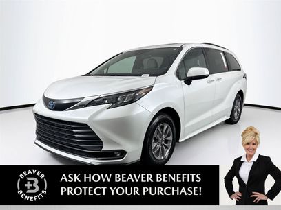 Certified 2025 Toyota Sienna XLE