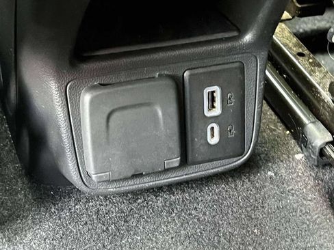 Used 2023 Chevrolet TrailBlazer ACTIV w/ Convenience Package AWD/4WD image 16