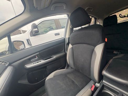 Used 2017 Subaru Crosstrek 2.0i Premium image 23