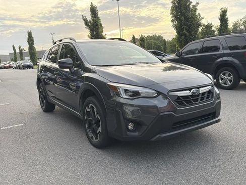 Used 2021 Subaru Crosstrek 2.5i Limited w/ Moonroof Package 1 AWD/4WD image 3