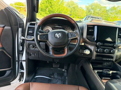 Used 2022 RAM 1500 Limited AWD/4WD image 14