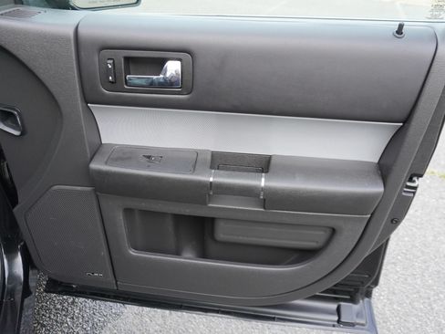 Used 2014 Ford Flex Limited w/ Equipment Group 303A AWD/4WD image 18