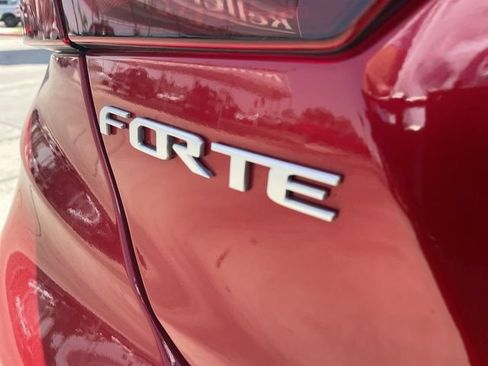 Used 2023 Kia Forte LXS w/ LXS Technology Package FWD image 29
