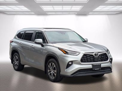 Certified 2024 Toyota Highlander XLE