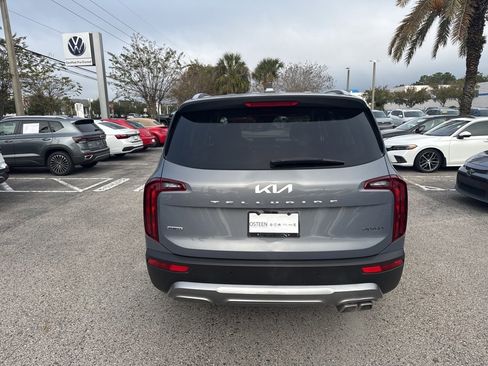 Used 2022 Kia Telluride S image 6