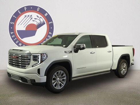 Used 2023 GMC Sierra 1500 Denali AWD/4WD image 1