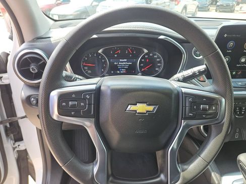 Used 2025 Chevrolet Blazer LT FWD image 18