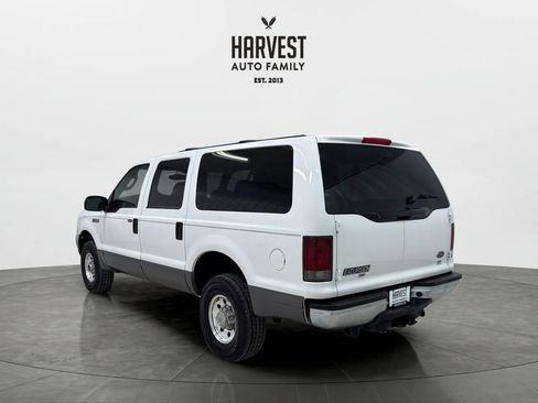 Used 2003 Ford Excursion XLT AWD/4WD image 4