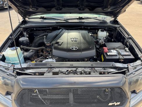 Used 2013 Toyota Tacoma 4x4 Double Cab w/ TRD Off-Road Pkg image 22