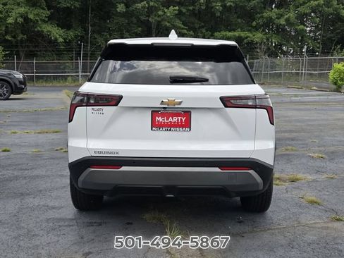 Used 2025 Chevrolet Equinox LT FWD image 4