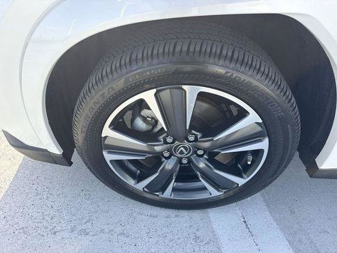 Certified 2022 Lexus UX 200 w/ Premium Package FWD image 10
