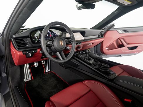 Used 2026 Porsche 911 GT3 RWD image 10