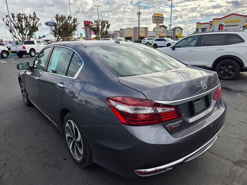 Used 2016 Honda Accord EX image 4