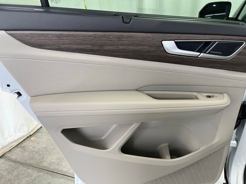 New 2026 Volkswagen Atlas SEL Premium R-Line image 21