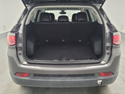 Used 2018 Jeep Compass Limited w/ Safe & Security Group FWD image 29
