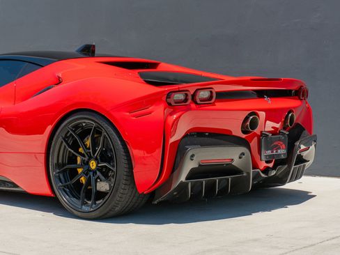 Used 2021 Ferrari SF90 Stradale AWD/4WD image 28