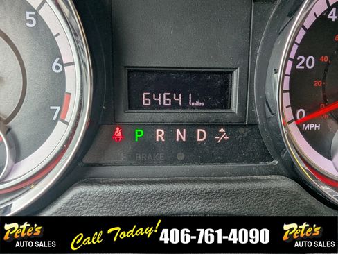 Used 2018 Dodge Grand Caravan SE w/ UConnect Hands-Free Group image 23