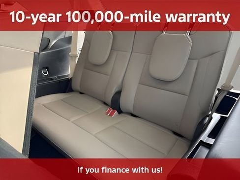 Used 2023 Ford Explorer XLT w/ Equipment Group 202A AWD/4WD image 19